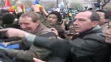 Torcia olimpica contestata a Parigi