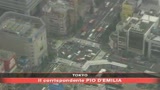 Tokyo, folle accoltella 16 persone