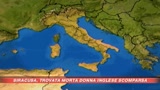 Donna inglese trovata morta in auto