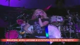 Altro che tigre della Malesia, Avril Lavigne fa l'agnellino