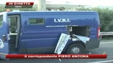 Far West a Bari, assalto a furgone portavalori