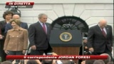08/11/2008 - Rose e fiori tra Bush e Obama, le spine arrivano dall'Iran
