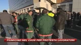 Alitalia, a Fiumicino voli cancellati, passeggeri in rivolta