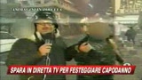 01/01/2009 - Capodanno a Napoli, immagini choc: spara in diretta tv