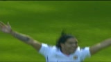 Tevez, l'apache che borseggia le aree di rigore