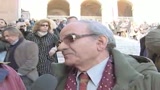 Fan e colleghi per l'ultimo saluto a Oreste Lionello