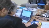 Scrive su Facebook il mio lavoro è noioso: licenziata