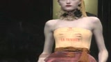 Milano vende moda e sorride al futuro