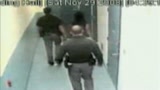 01/03/2009 - Seattle, agenti aggrediscono una detenuta 15enne