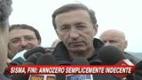 Terremoto Abruzzo, Fini contro Annozero: Indecente