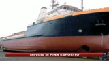 12/04/2009 - Sulla costa la nave italiana presa dai pirati