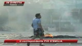 Thailandia, le camicie rosse lasciano sede governo