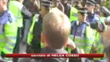 G20, le nuove immagini di un pestaggio della polizia 