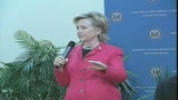 Hillary Clinton in visita a sorpresa a Baghdad