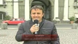 27/04/2009 - Napoli, Berlusconi contestato davanti alla prefettura