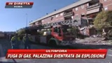 Roma, esplosione in una palazzina: un morto e 3 feriti