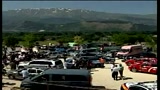 Una giornata particolare fra le tendopoli del Giro