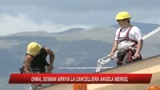 07/07/2009 - Merkel a Onna, simbolo della furia di sisma e nazismo