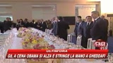 09/07/2009 - G8, Obama stringe la mano a Gheddafi