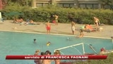 18/08/2009 - Verona, in piscina col burquini: niente bagno