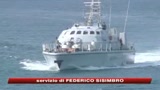 25/08/2009 - Lampedusa, soccorso un gommone con 50 clandestini