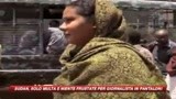 Sudan, niente frustate alla giornalista in pantaloni 