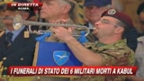 21/09/2009 - Il saluto del piccolo Martin ai funerali dei parà