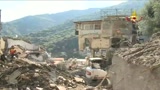 La demolizione di un fabbricato a Giampilieri