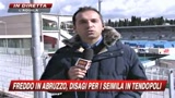 Freddo all'Aquila, abitanti non vogliono lasciare tende