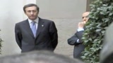 03/12/2009 - Caso Fini, il premier tra gelo e scherzi: vado a Panama