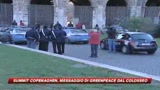 Contro i gas serra Green Peace assalta il Colosseo