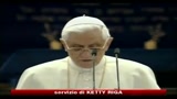 12/03/2010 - Papa Ratzinger, difende l'istituzione del celibato