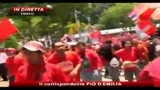 Thailandia, Camicie rosse assediano parlamento Bangkok
