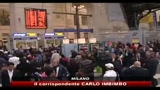 Caos voli, ancora lunghe file alla stazione di Milano
