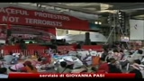 Bangkok, governo minaccia Camicie Rosse di possibili perdite