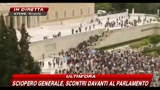 Grecia, scontri davanti al Parlamento