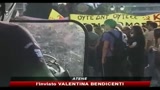 07/05/2010 - Atene, il ritorno alla quotidianità dopo gli scontri