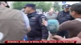 Romania, anziani in rivolta per taglio 15% pensione