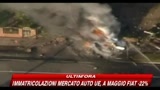 15/06/2010 - Australia, aereo da turismo si schianta vicino a scuola