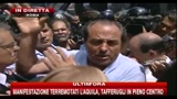 07/07/2010 - Corteo aquilani, Di Pietro media
