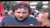 Fiat, proteste contro spostamento produzione in Serbia