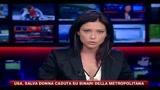 Usa, salva donna caduta su binari della metropolitana