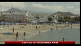 Canarie, ancora in coma bimbo italiano sepolto da sabbia