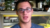 Danilo Gallinari saluta i tifosi