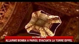 Allarme bomba a Parigi, evacuata la torre Eiffel