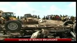 Sri Lanka, esplodono 3 camion carichi di dinamite, 27 morti