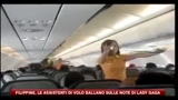 06/10/2010 - Filippine, le assistenti di volo ballano sulle note di Lady Gaga