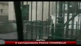 11/10/2010 - Napoli, inchiesta choc su salme buttate e loculi venduti
