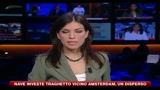 Nave investe traghetto vicino Amsterdam un disperso