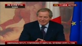 5 - Conferenza emergenza Terzigno, Bertolaso: problema rifiuti Napoli causato da caos Terzigno